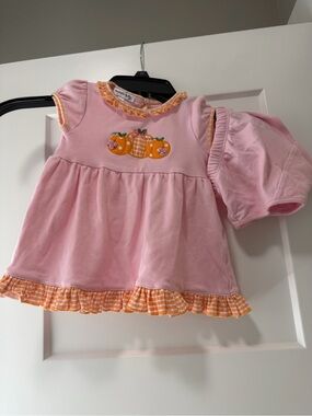 Pink and orange fall magnolia baby 2 piece set 9 month with Pumpkin Appliqué